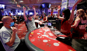 Tren Berpakaian Mewah di Casino Masa Kini