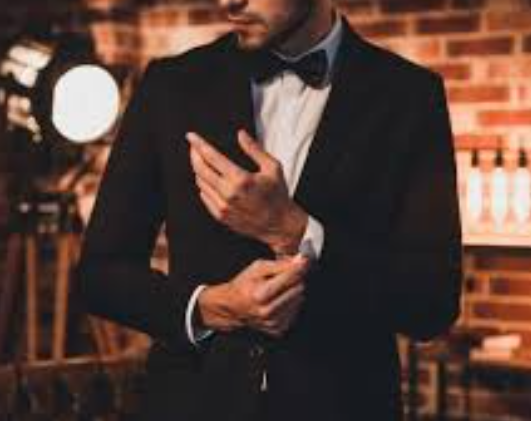 gaya-glamour-malam-hari-yang-pas-saat-ke-casino